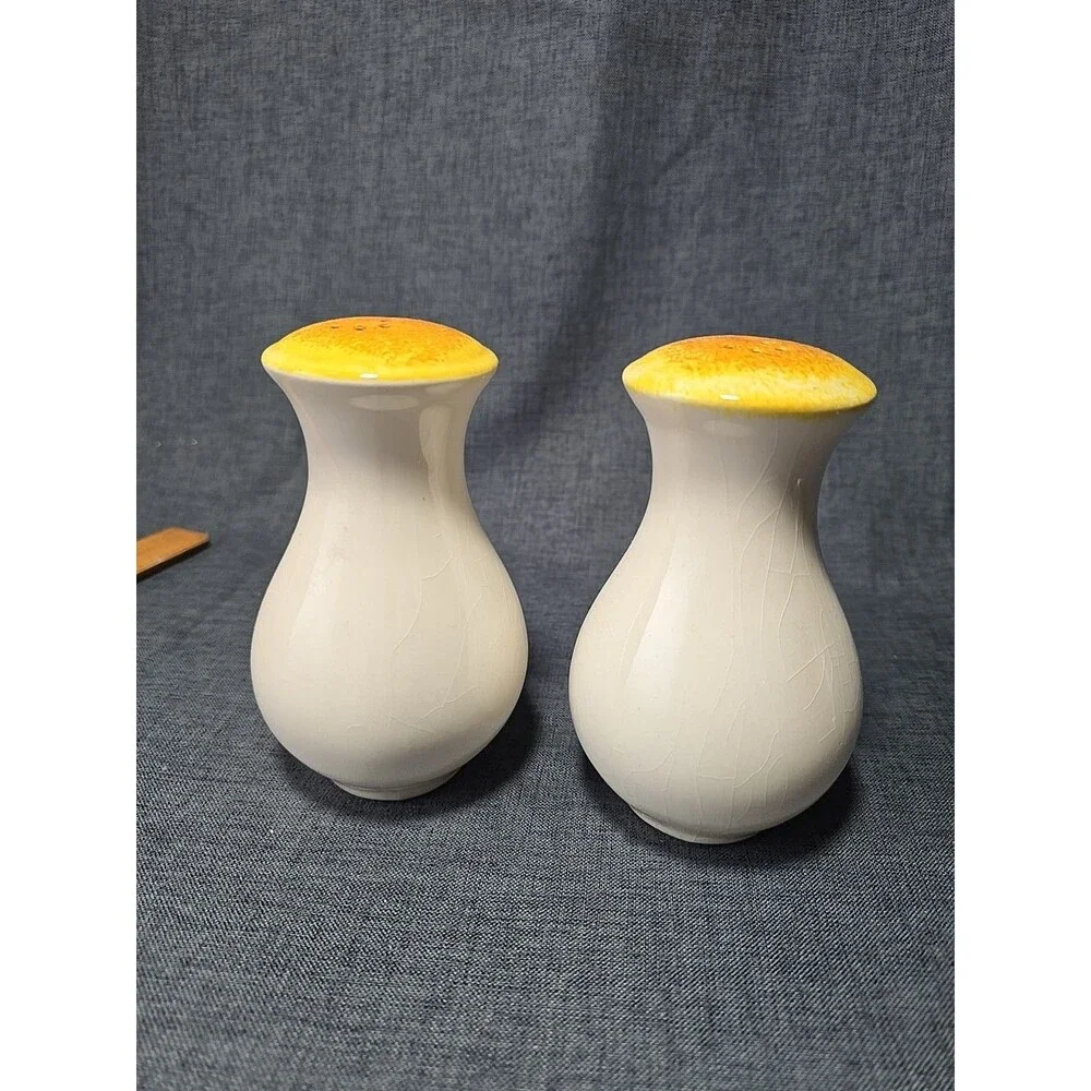 Los Angeles Potteries Handpainted Taproot Salt & Pepper Shakers Cottagecore 80's